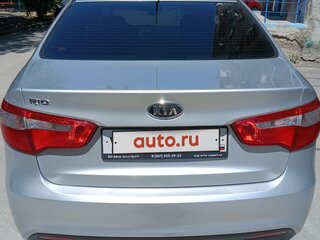 2012 Kia Rio 5-speed III, серебристый, 1200000 рублей, вид 5