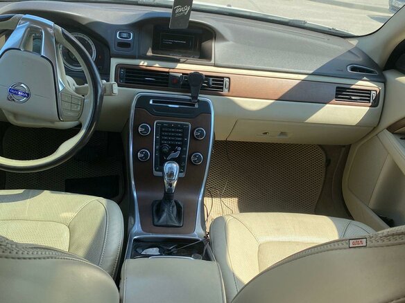 2013 Volvo XC70 II Рестайлинг, белый, 1650000 рублей - вид 7