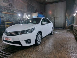 2014 Toyota Corolla XI (E160, E170, E180), белый, 1500000 рублей, вид 2