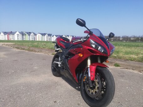 2005 Yamaha YZF-R1, пурпурный, 933953 рублей, вид 3