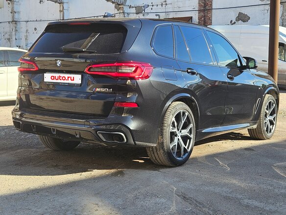2018 BMW X5 M50d IV (G05/G18), чёрный, 10500000 рублей - вид 4