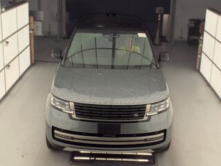2024 Land Rover Range Rover P400 MHEV V, серый, 15170000 рублей, вид 2