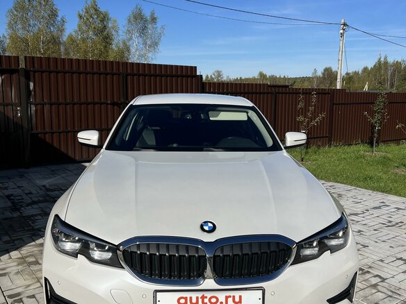 2021 BMW 3 серии 320i VII (G2x), белый, 3500000 рублей - вид 1