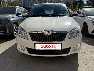 2013 Skoda Fabia II Рестайлинг, белый, 790000 рублей, вид 2