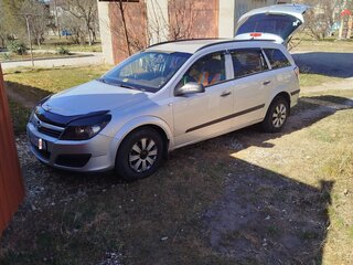 2005 Opel Astra H, серебристый, 550000 рублей, вид 2