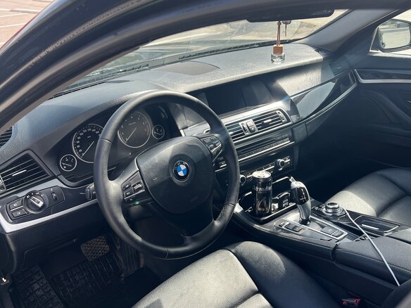 2012 BMW 5 серии 520i VI (F10/F11/F07), чёрный, 1550000 рублей - вид 5