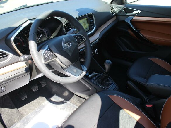 2026 Lada (ВАЗ) Vesta SW Cross I Рестайлинг (NG), серебристый - вид 4