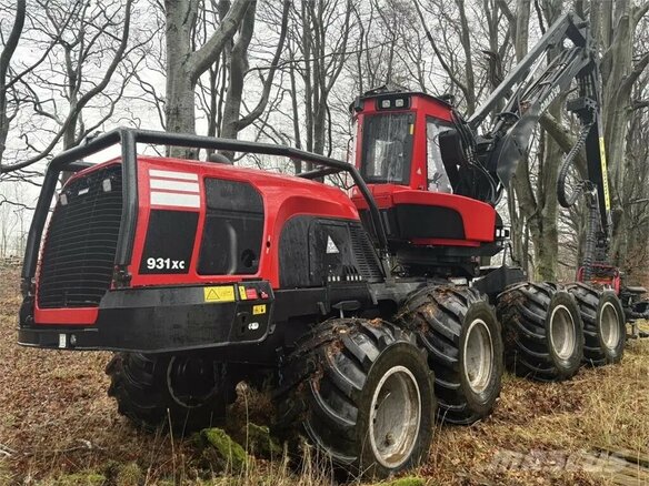 2023 Komatsu 931, красный, 53790000 рублей - вид 9