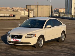 2008 Volvo S40 II Рестайлинг, белый, 1400000 рублей, вид 1