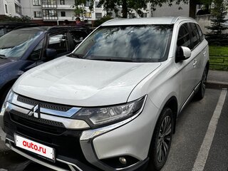 2018 Mitsubishi Outlander III Рестайлинг 2, белый, 1799999 рублей, вид 1