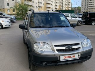 2016 Chevrolet Niva I Рестайлинг, серый, 670000 рублей, вид 3