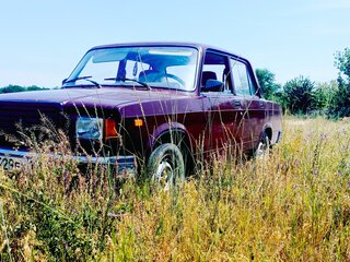 2009 Lada (ВАЗ) 2107, пурпурный, 300000 рублей, вид 2
