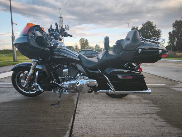 2015 Harley-Davidson Road Glide, чёрный, 1400000 рублей - вид 8