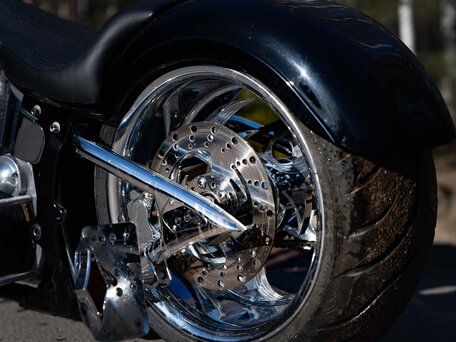 2009 Harley-Davidson Softail Custom, чёрный, 1200000 рублей, вид 5