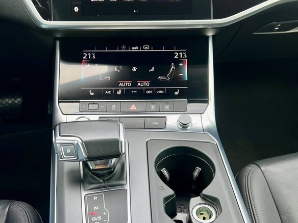 2020 Audi A6 40 TFSI V (C8), чёрный, 3950000 рублей - вид 10