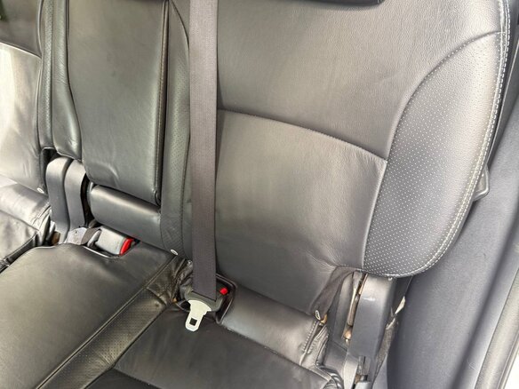 2011 Mitsubishi Outlander II Рестайлинг, белый, 1200000 рублей - вид 16