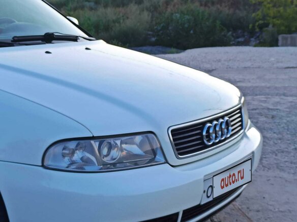 1998 Audi A4 I (B5), белый, 1250000 рублей - вид 4