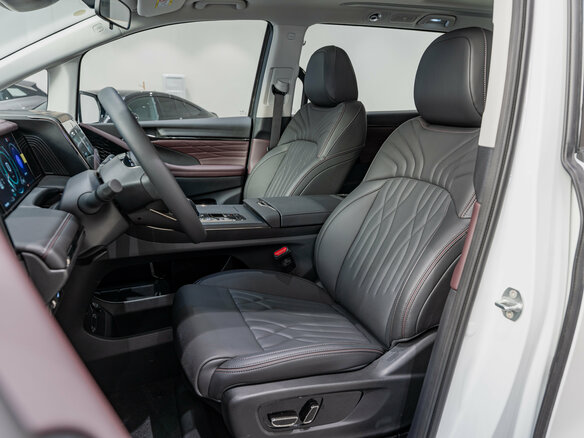 2026 GAC Trumpchi M8 Master Edition II, белый - вид 14