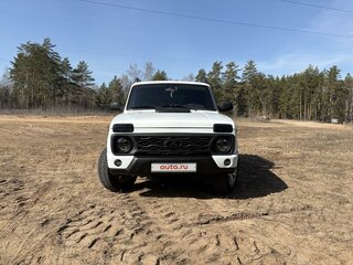 2013 Lada (ВАЗ) 2121 (4x4) I Рестайлинг, белый, 500000 рублей, вид 1