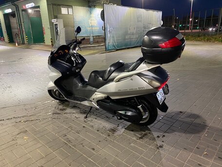 2001 Honda Silver Wing 600, серебристый, 330000 рублей, вид 4