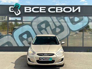 2013 Hyundai Solaris I, бежевый, 770000 рублей, вид 5