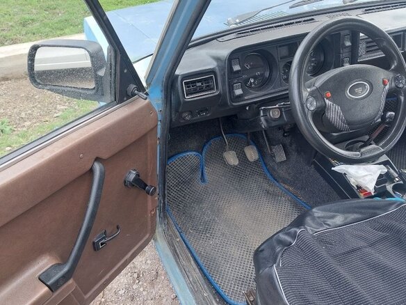 1988 Lada (ВАЗ) 2105, синий, 180000 рублей - вид 3