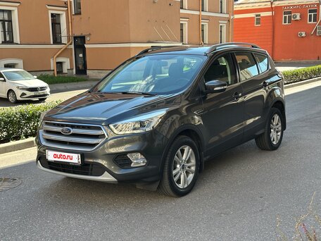 2018 Ford Kuga II Рестайлинг, серый, вид 4