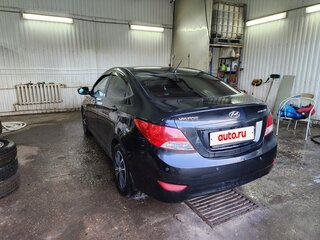 2013 Hyundai Solaris I, чёрный, 770000 рублей, вид 4