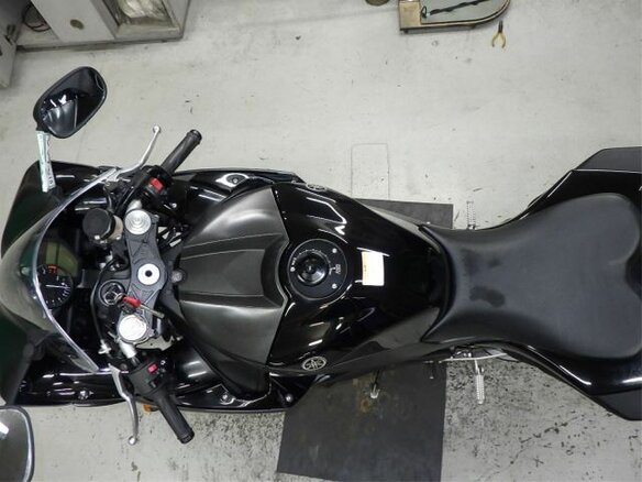 2011 Yamaha YZF-R1, чёрный, 1000000 рублей - вид 10