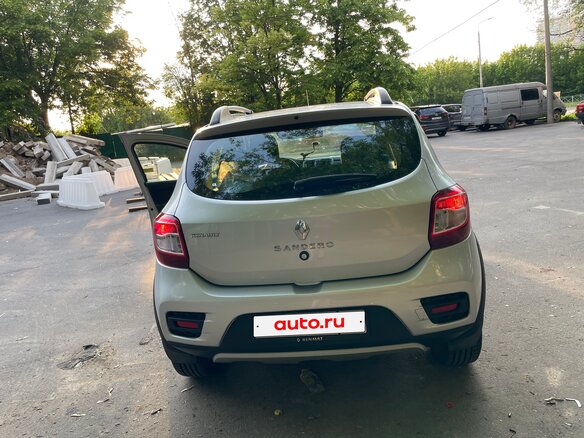 2016 Renault Sandero Stepway II, серый, 750000 рублей - вид 9