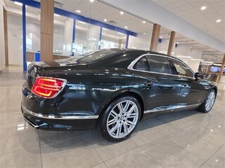 2022 Bentley Flying Spur III, зелёный, 25750632 рублей, вид 3
