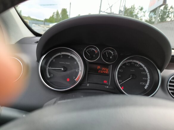 2011 Peugeot 308 I Рестайлинг, коричневый, 580000 рублей - вид 14