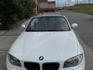 2008 BMW 1 серии 125i I (E81/E82/E87/E88) Рестайлинг, белый, 2300000 рублей, вид 1