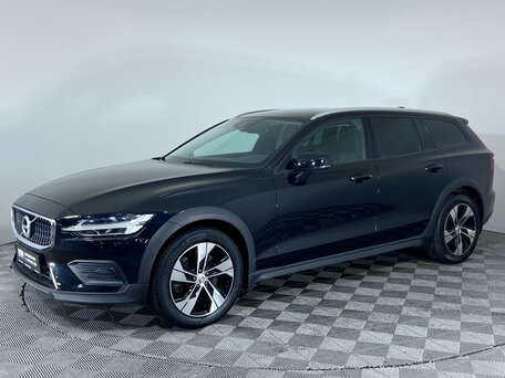 Volvo V60 Cross Country II