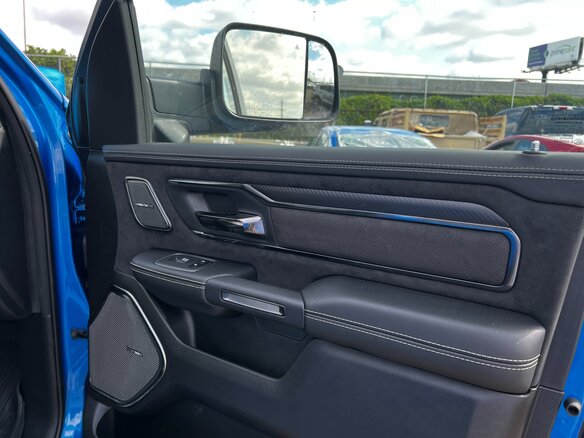 2022 Ram 1500 Crew Cab TRX V, синий, 10500000 рублей - вид 14