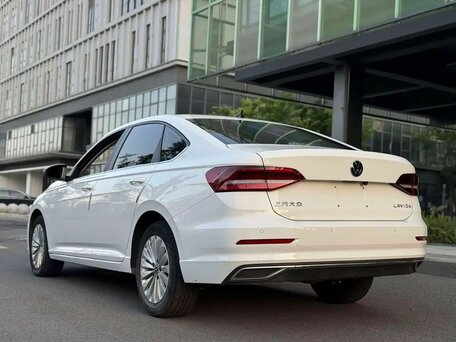 2021 Volkswagen Lavida III, белый, 1500000 рублей, вид 5