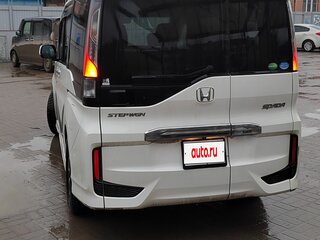 2016 Honda Stepwgn V, белый, 1999000 рублей, вид 3