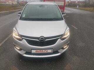 2018 Opel Zafira C Рестайлинг, серебристый, 1150000 рублей, вид 1