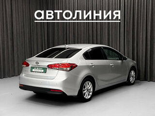 2017 Kia Cerato III Рестайлинг (Classic), серебристый, 1120000 рублей, вид 3