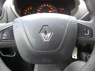 2013 Renault Master, белый, 1390000 рублей, вид 2