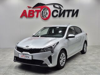 2021 Kia Rio IV Рестайлинг, серебристый, 1875000 рублей, вид 3