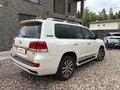 2016 Toyota Land Cruiser 200 Series Рестайлинг 2, белый - вид 3