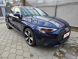 2021 Audi A3 35 TFSI IV (8Y), синий, 3200000 рублей, вид 4