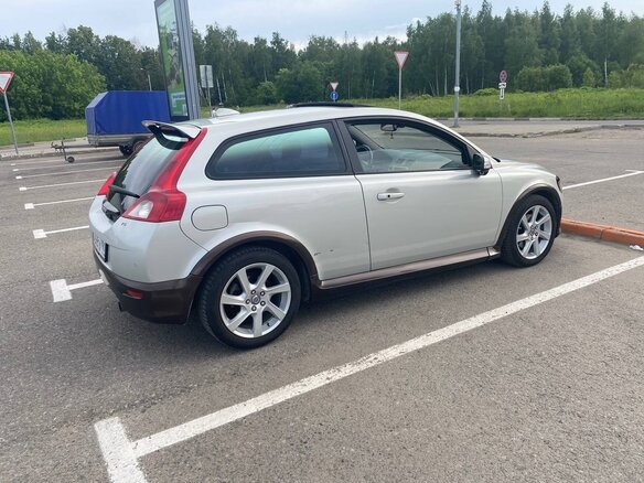 2007 Volvo C30 I, золотистый, 980000 рублей - вид 3