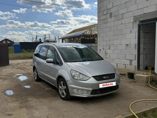 2012 Ford Galaxy II Рестайлинг, серый, 720000 рублей, вид 3