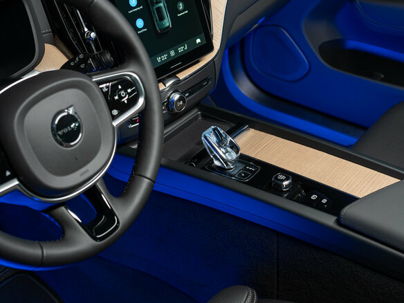 2026 Volvo XC60 II Рестайлинг 2, серый - вид 18