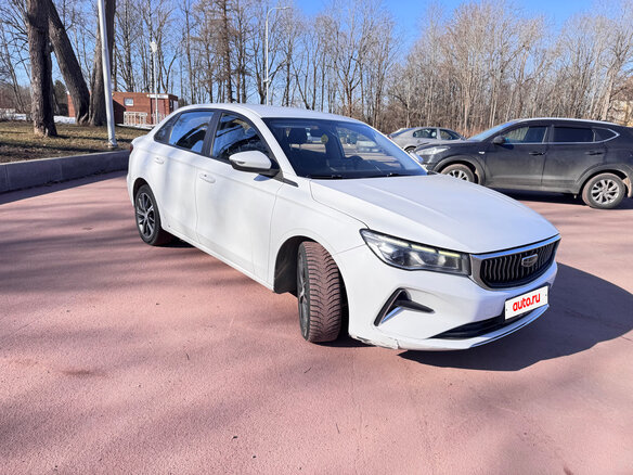 2022 Geely Emgrand II, белый, 950000 рублей - вид 2