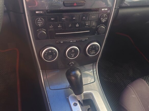 2006 Mazda 6 I (GG) Рестайлинг, серебристый, 450000 рублей - вид 9