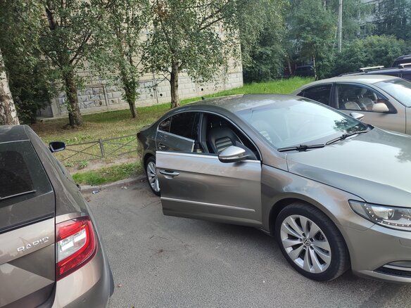 2012 Volkswagen Passat CC I Рестайлинг, бежевый, 1600000 рублей - вид 4