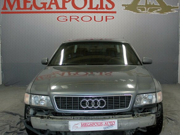 1998 Audi S8 I (D2), серый - вид 1